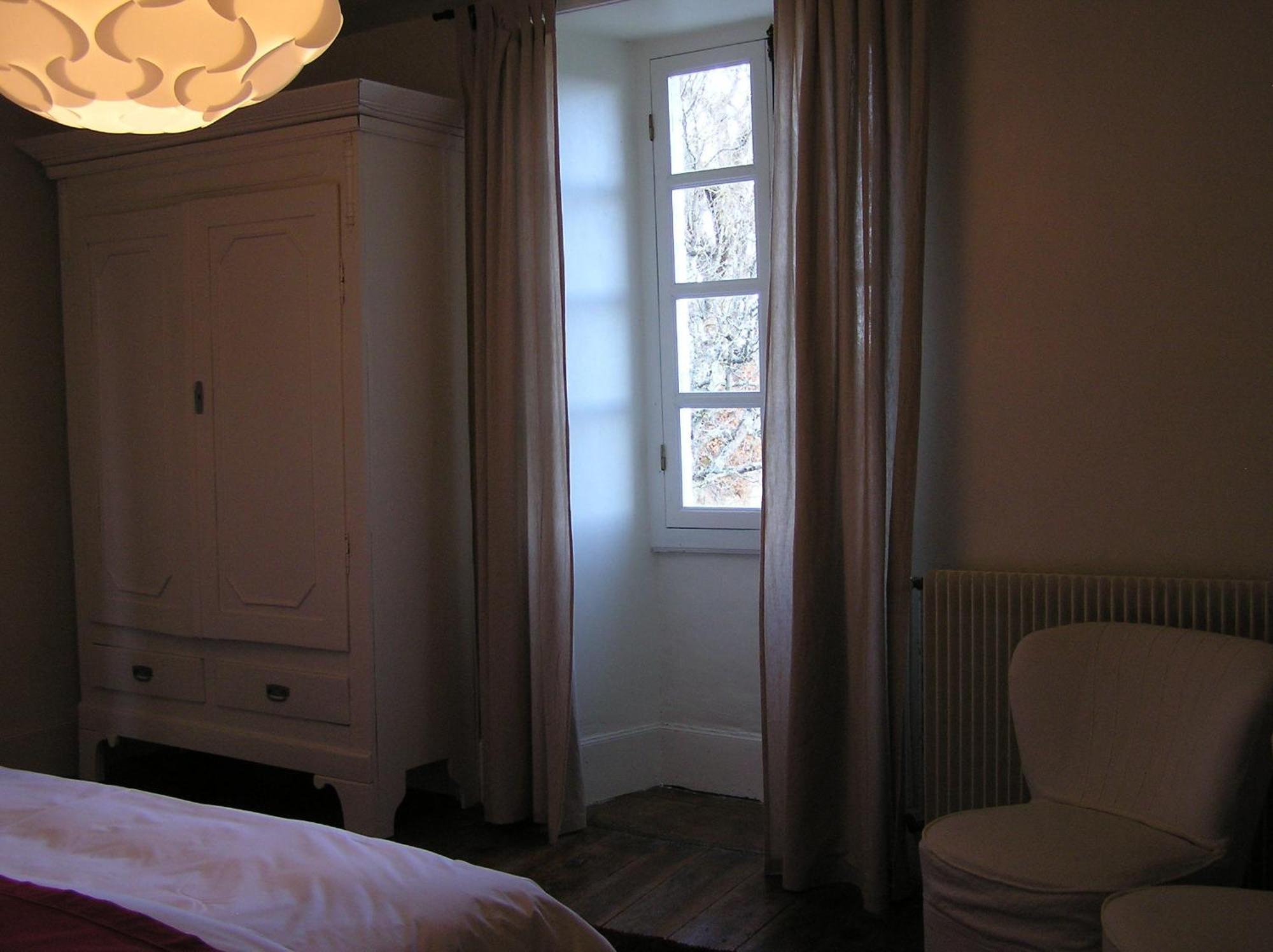 Domaine De L'Isle Basse Bed & Breakfast Fontanes  Room photo